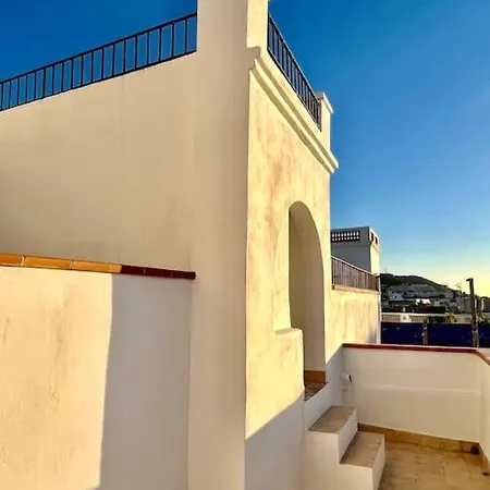 Huge Whole House Old Town بيت للعطل سيدجيس