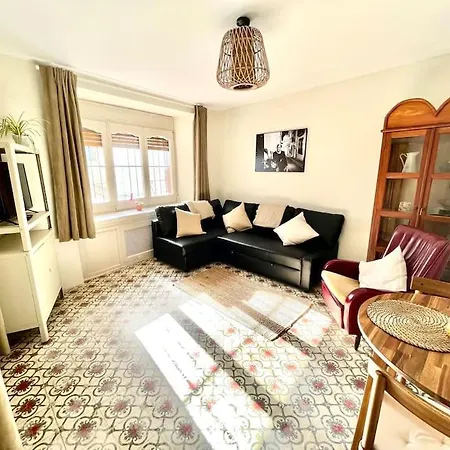 بيت للعطل Huge Whole House Old Town سيدجيس